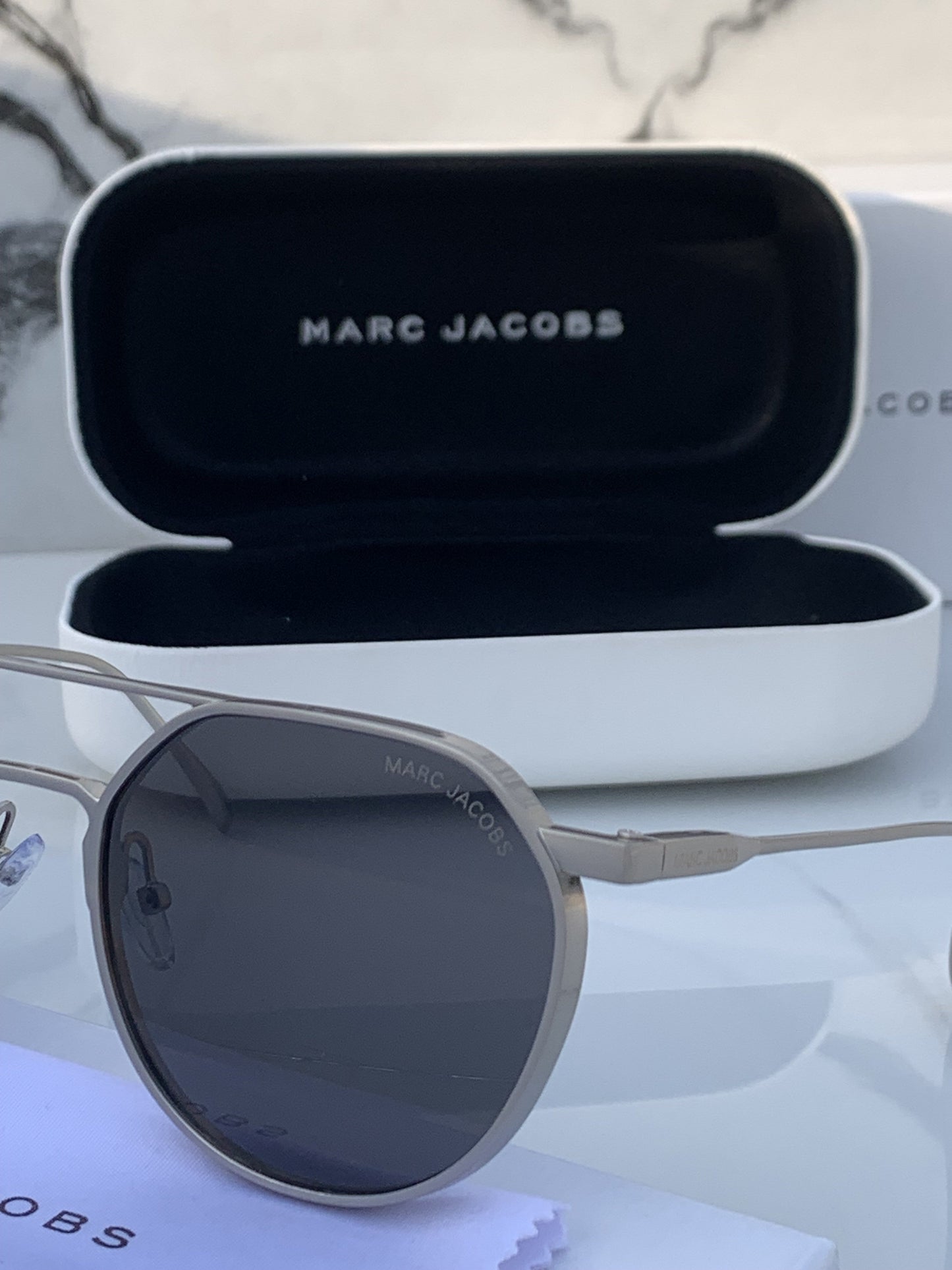 Branded Mj Metal Frame Silver Black Sunglasses (With Original Kit)