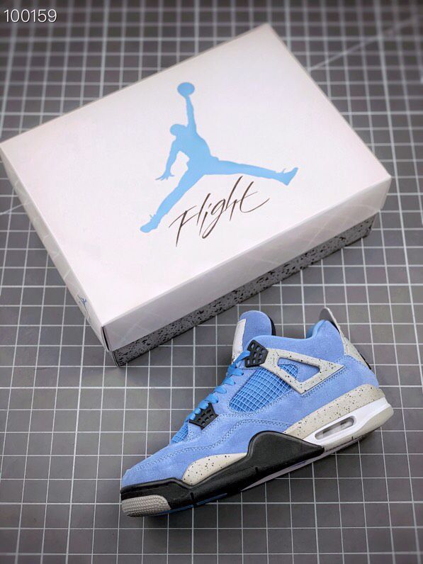 NIKE AIR JORDAN RETRO 4