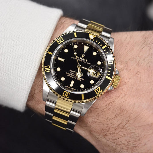 ROLEX SUBMARINE (WITH OG BOX)