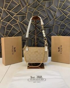 Coach_Classy_Flowe_Patch_Sling_Bag
