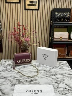 Guess Sashaa Sling bag